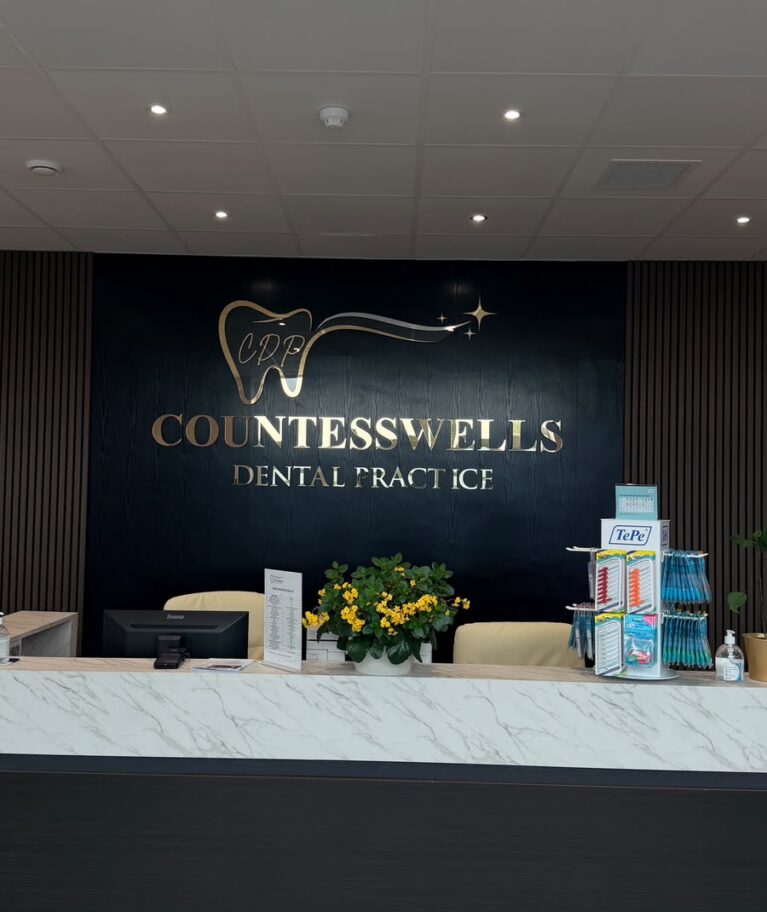 Digital Uplit Solutions specialise in illumnated signage. Light Boxes and illuminated letters and neon in all shapes and sizes.